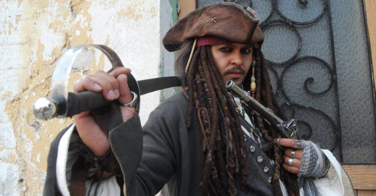 explorez des mondes fascinants et partez à l'aventure avec les pirates ! vivez des quêtes palpitantes, découvrez des trésors cachés et défiez des ennemis redoutables. rejoignez notre communauté de passionnés pour partager des récits épiques et des astuces pour devenir le meilleur des pirates.