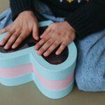 Une famille célèbre partage ses moments de bonheur découvrez l'univers fascinant des familles de célébrités, leurs dynamiques uniques, et les moments marquants qui les rapprochent ou les éloignent. plongez dans l'intimité des stars et explorez comment elles jonglent entre vie professionnelle et vie familiale.