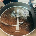 Rôti de bœuf à la cocotte, un classique du dimanche découvrez la recette savoureuse du pot roast, un plat réconfortant à base de viande mijotée lentement avec des légumes et des épices. idéal pour les repas en famille ou entre amis, ce délice fondant en bouche saura ravir vos papilles et réchauffer votre cœur.