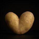 Velouté de carottes et pommes de terre, un incontournable découvrez une délicieuse soupe de carottes et de pommes de terre, alliant douceur et réconfort. parfaite pour les jours frais, cette recette simple et savoureuse est idéale pour un repas nourrissant en famille ou entre amis.