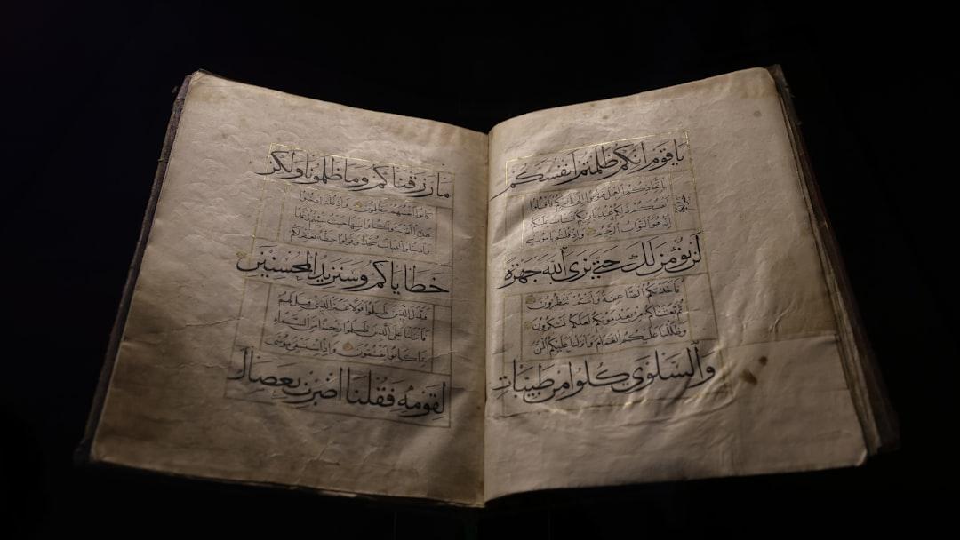 découvrez la richesse et la diversité des noms arabes, leur signification, leur culture et leur histoire. plongez dans l'univers fascinant des prénoms arabes pour mieux comprendre leurs racines et leur impact dans le monde contemporain.