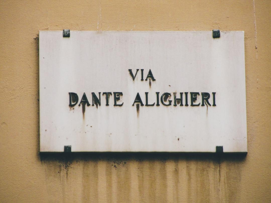 découvrez une sélection de prénoms de filles italiens uniques et enchanteurs. que vous soyez à la recherche d'un nom traditionnel, moderne ou inspiré de la culture italienne, trouvez le prénom parfait pour votre petite fille parmi notre guide complet.