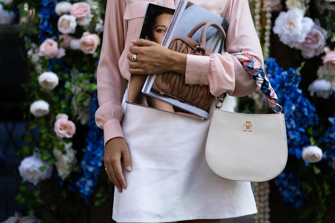 découvrez notre sélection de sacs de maternité pratiques et élégants, conçus pour accompagner les futures mamans durant leur grossesse et à l'hôpital. organisez facilement vos essentiels de maternité avec style et confort.