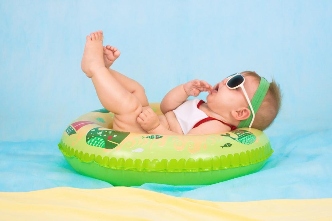 découvrez notre sélection de produits pour bébés : des vêtements doux, des accessoires pratiques et des jouets éducatifs. offrez le meilleur à votre petit avec des articles de qualité pour son confort et son épanouissement.