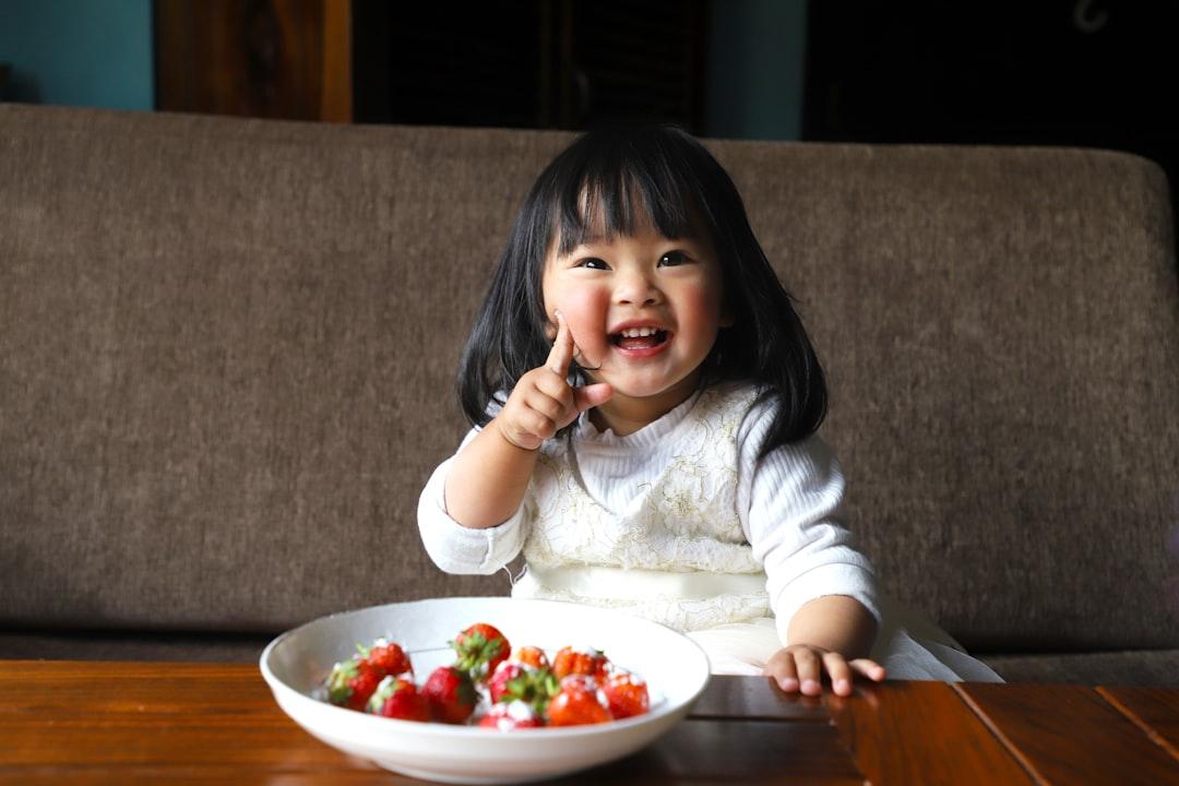 découvrez des conseils précieux pour la diversification alimentaire de votre bébé. apprenez à introduire progressivement de nouveaux aliments sains et savoureux, tout en respectant les besoins nutritionnels de votre enfant. éveillez ses papilles avec des recettes simples et adaptées aux tout-petits.