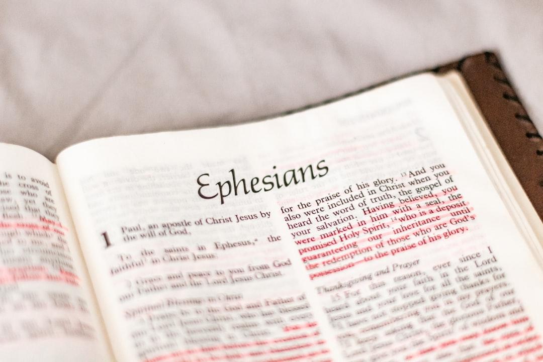 découvrez la signification et l'origine des noms bibliques, une richesse de traditions et d'histoires à travers les âges. explorez des prénoms inspirants utilisés dans les textes sacrés et leur impact dans la culture moderne.