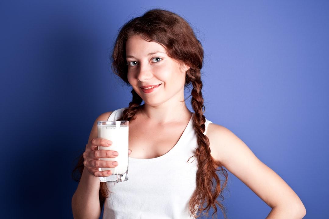 découvrez des conseils pratiques et des techniques efficaces pour la préservation du lait maternel. apprenez à stocker le lait maternel en toute sécurité afin de garantir sa qualité et de maximiser les bienfaits pour votre bébé.