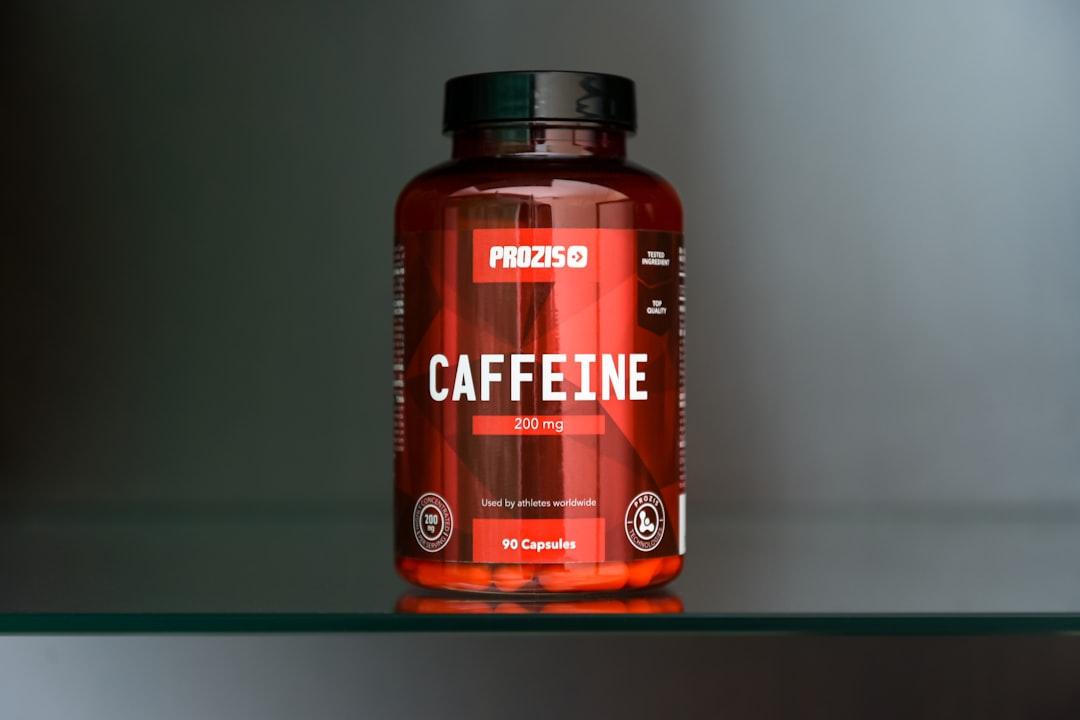découvrez les bienfaits et les effets de la caféine, un stimulant naturel qui stimule la concentration, améliore la performance physique et booste votre énergie au quotidien. apprenez comment l'intégrer dans votre routine et explorez les différents sources de caféine.