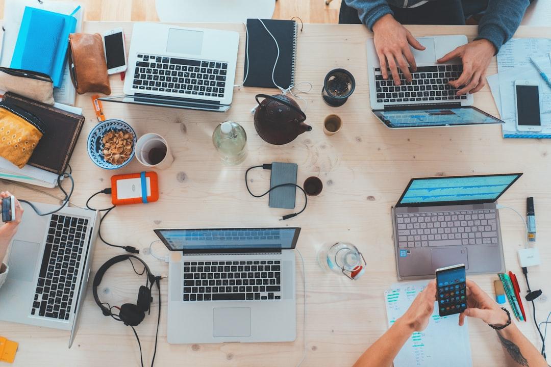 découvrez l'univers du développement : des outils aux techniques, en passant par les meilleures pratiques pour créer des applications performantes et innovantes. plongez dans cet espace dynamique où la technologie évolue sans cesse.