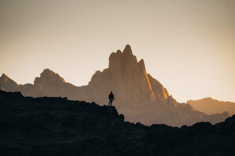 découvrez les merveilles du monde à travers une exploration fascinante, où l'aventure et la découverte vous attendent à chaque coin. plongez dans des paysages inconnus et vivez des expériences inoubliables.