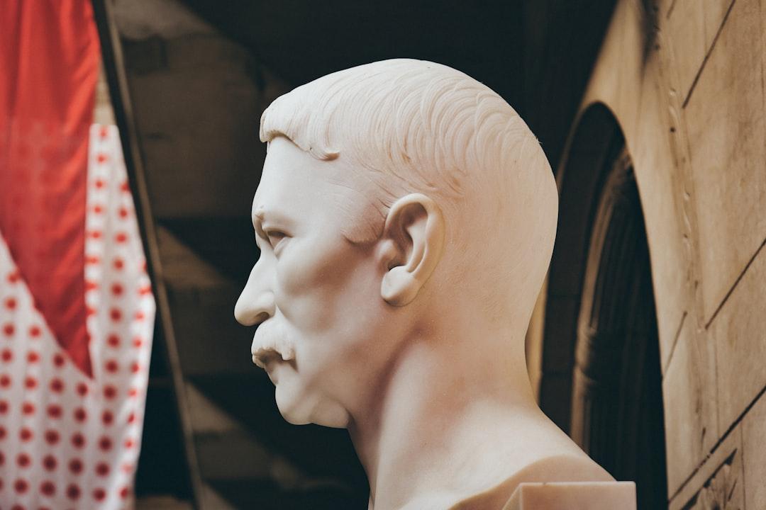 contrôlez le mouvement de votre tête avec précision grâce à notre guide sur le head control. découvrez des techniques et astuces pour améliorer votre posture et votre équilibre, que ce soit pour le sport ou la vie quotidienne.