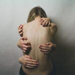 Comprendre les douleurs pelviennes et aux hanches durant la grossesse découvrez les causes, les symptômes et les traitements de la douleur pelvienne. informez-vous sur les solutions pour soulager votre inconfort et retrouver une qualité de vie meilleure. des conseils pratiques et des ressources vous attendent.