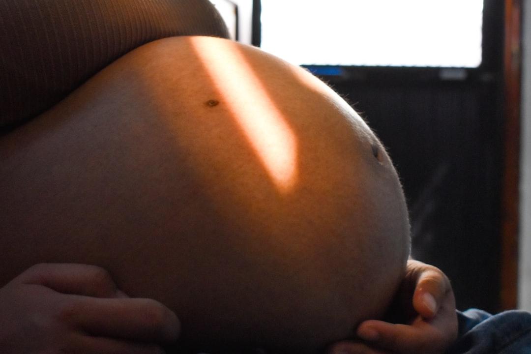 annoncez votre grossesse de manière unique et mémorable ! découvrez des idées créatives pour partager cette merveilleuse nouvelle avec vos proches et créer des souvenirs inoubliables.
