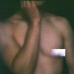 Comment soulager l'enflure des pieds durant la grossesse découvrez les causes, les symptômes et les traitements de l'enflure. apprenez comment gérer cette condition courante et quand consulter un professionnel de santé pour un diagnostic précis.