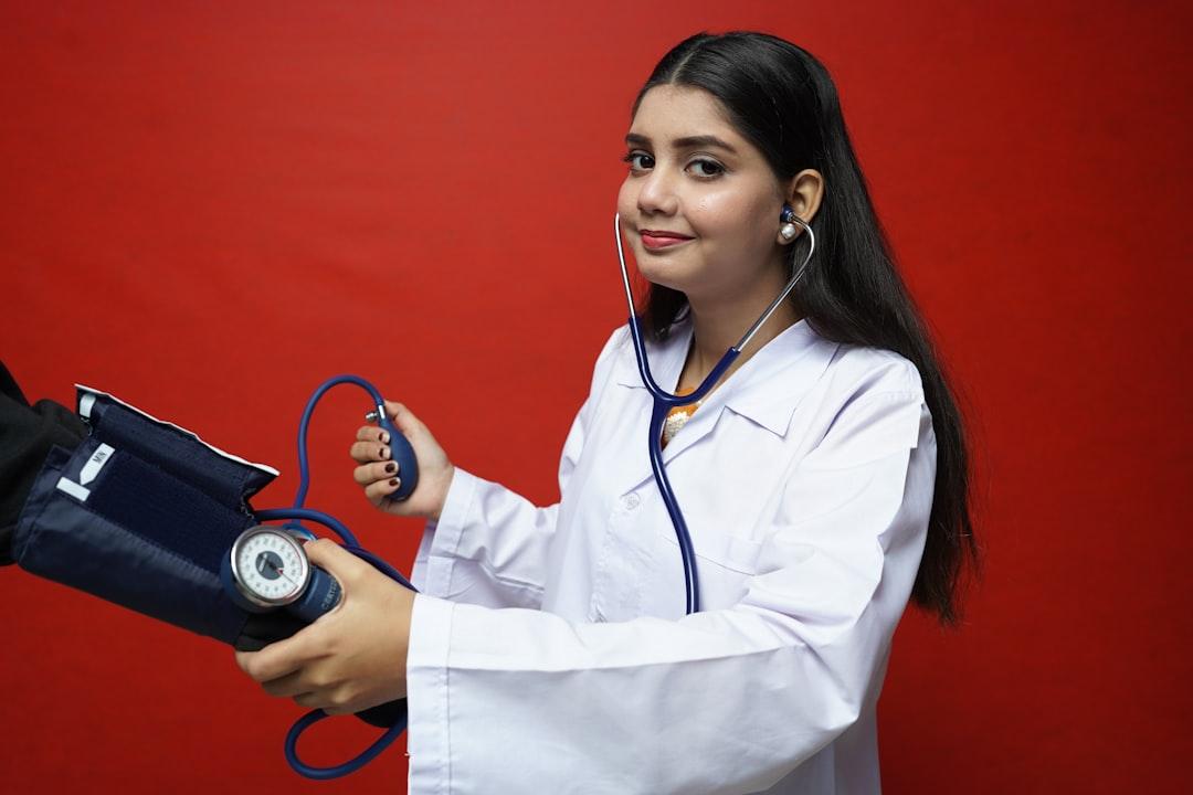 découvrez tout ce qu'il faut savoir sur les soins du cordon ombilical, des conseils pour une hygiène optimale aux signes d'infection à surveiller. assurez la santé et le bien-être de votre nouveau-né grâce à nos recommandations d'experts.