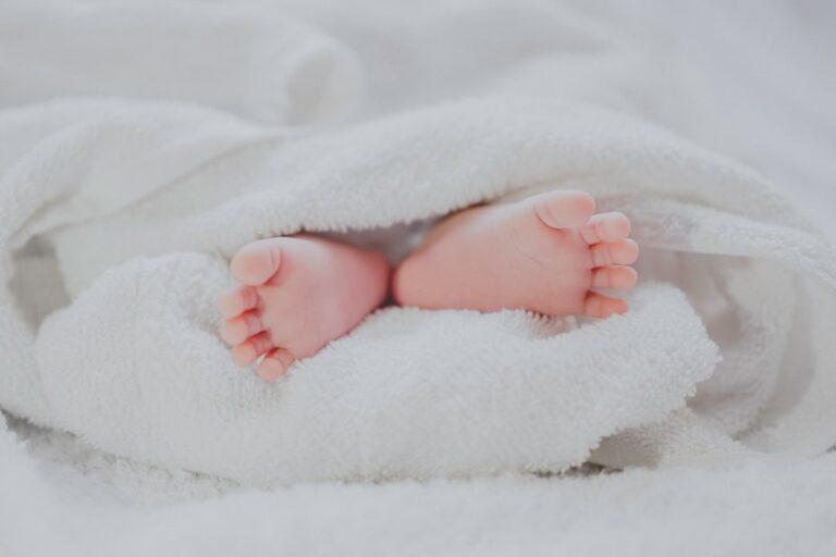 découvrez l'importance de la température idéale pour la chambre de votre bébé. apprenez à maintenir un environnement confortable et sécuritaire pour un sommeil paisible, avec des conseils pratiques et des recommandations sur les meilleures températures à viser.