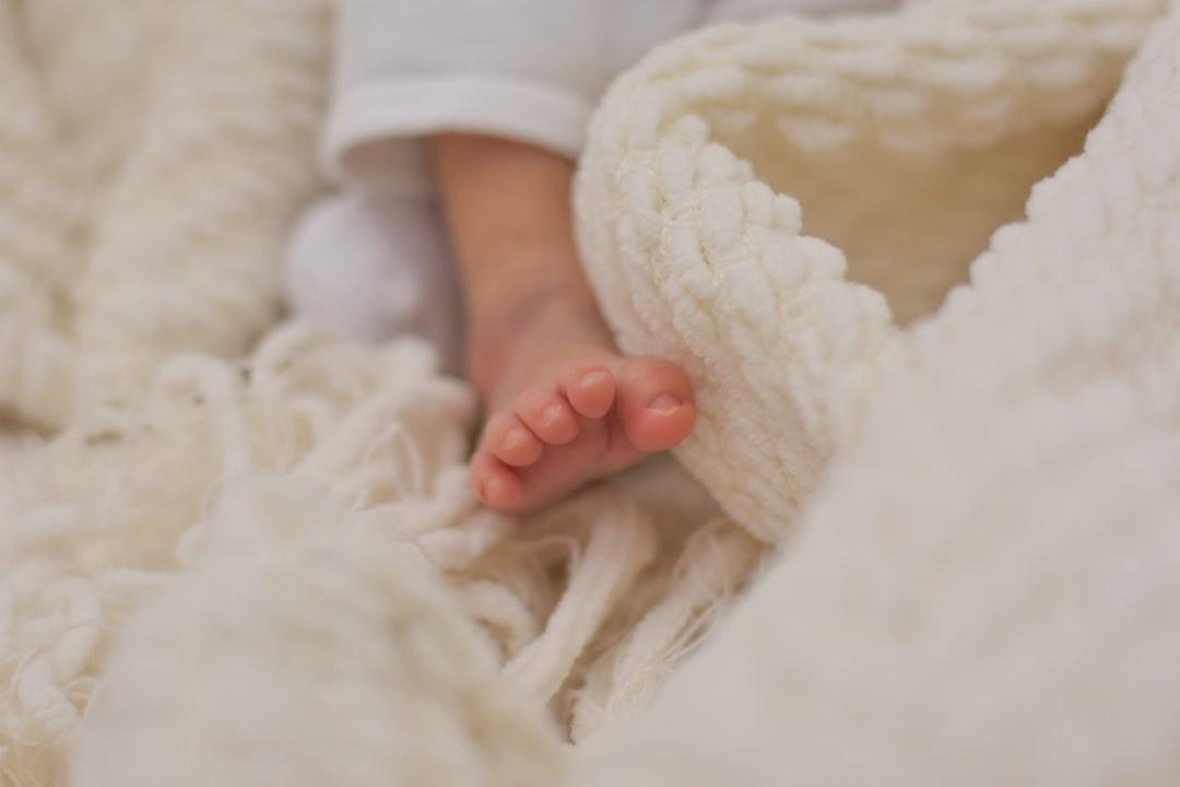 organisez une baby shower inoubliable avec nos idées de jeux, décoration, thèmes et conseils pratiques pour célébrer l’arrivée de bébé entouré de vos proches.