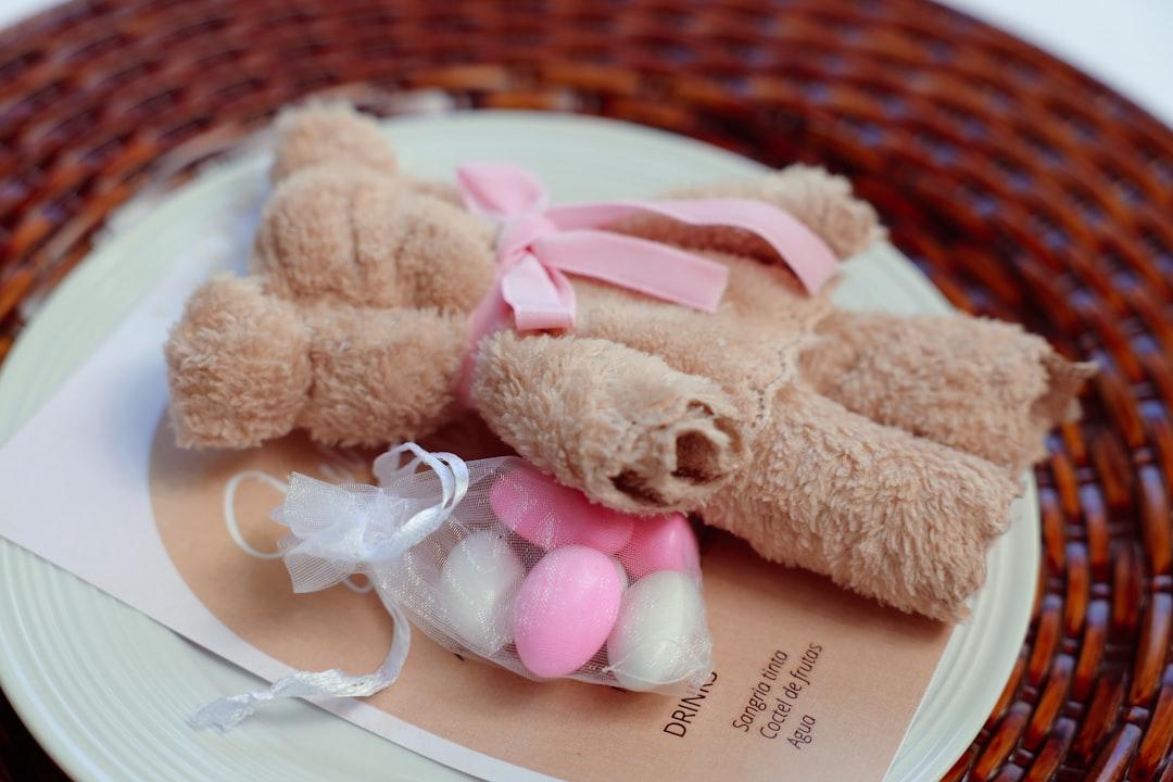 découvrez des idées de cadeaux originales et adorables pour une baby shower : jouets, vêtements, accessoires pratiques et personnalisés pour célébrer l’arrivée de bébé.
