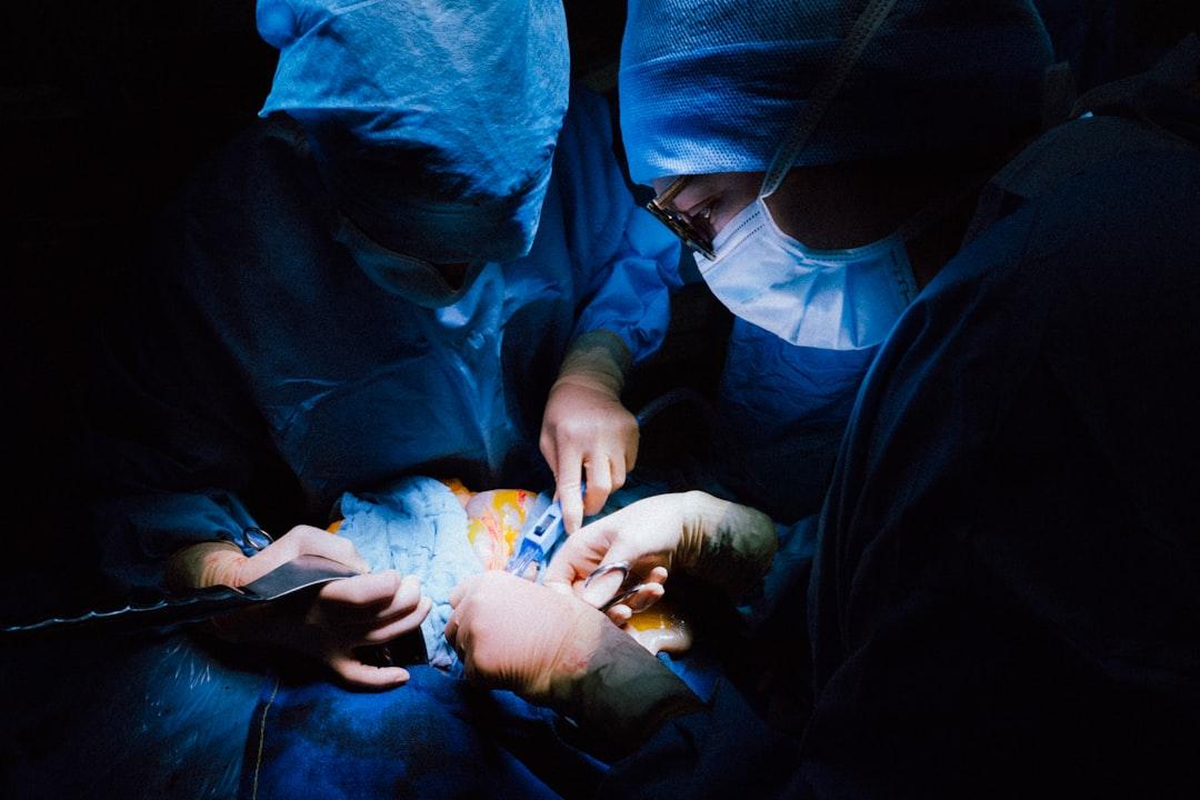 découvrez tout ce qu'il faut savoir sur la césarienne : du processus aux avantages, en passant par les préoccupations post-opératoires. informez-vous sur cette intervention médicale essentielle pour assurer la sécurité de mère et enfant.