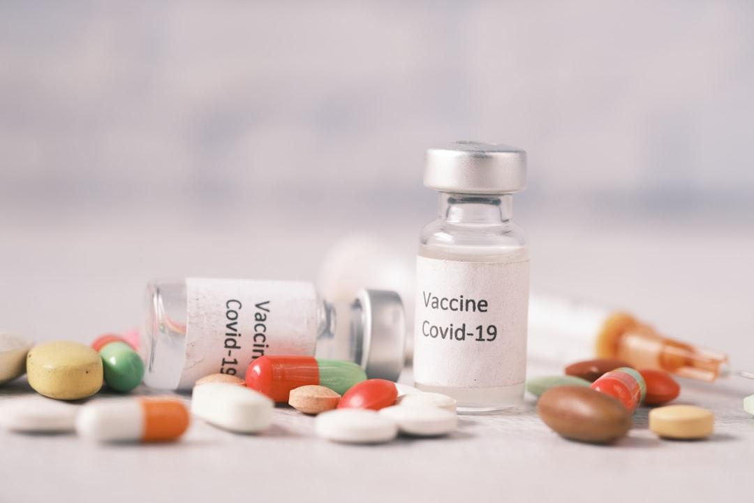 le vaccin dtca protège contre la diphtérie, le tétanos et la coqueluche. découvrez quand et pourquoi administrer ce vaccin essentiel pour la santé des enfants et des adultes.