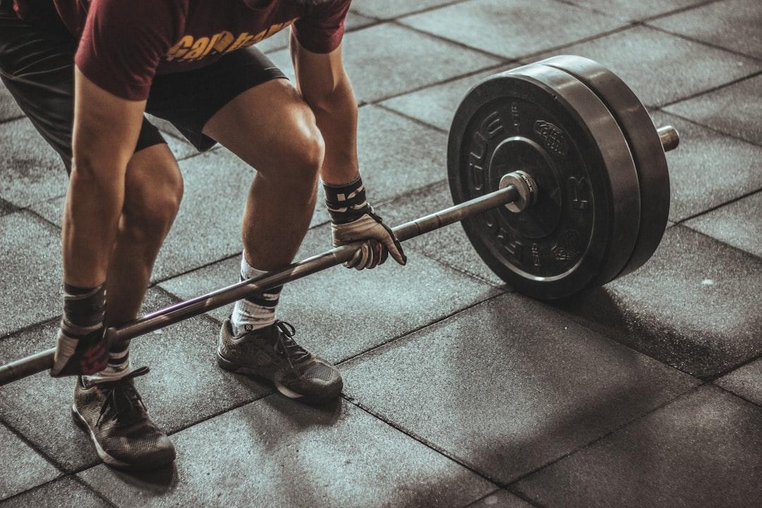 découvrez des exercices variés, conseils d'entraînement et astuces pour améliorer votre forme physique, booster votre énergie et atteindre vos objectifs de santé.