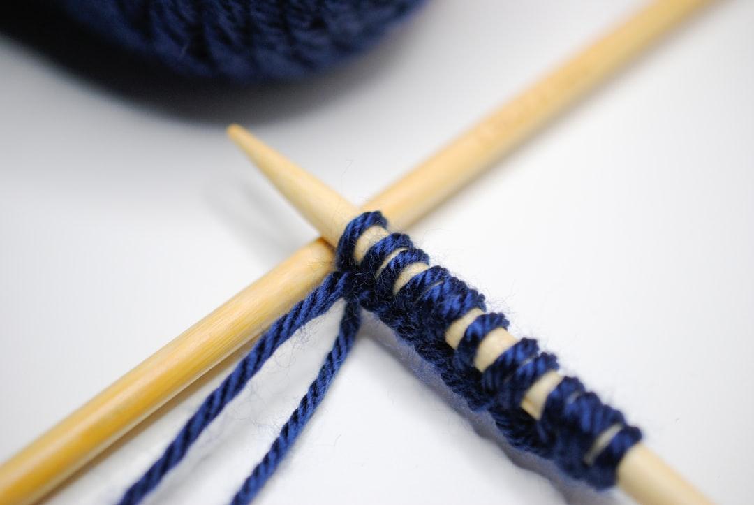 découvrez l'art du tricot avec nos conseils, techniques et modèles créatifs. que vous soyez débutant ou expert, trouvez l'inspiration pour vos projets de tricot et apprenez à créer des pièces uniques.