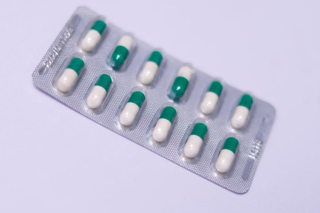 découvrez tout ce qu'il faut savoir sur l'administration des médicaments : méthodes, précautions, erreurs à éviter et conseils pour une prise en toute sécurité.