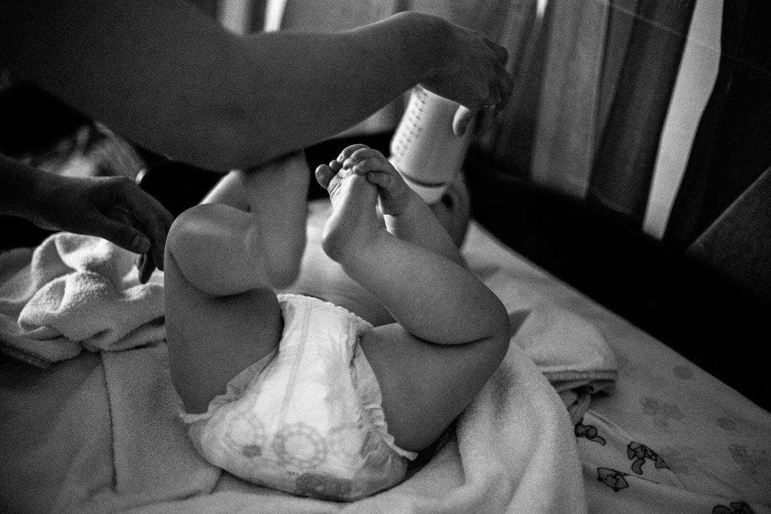 découvrez l'importance des soins néonatals pour assurer un développement sain des nouveau-nés. apprenez-en plus sur les techniques, les expertises médicales et les environnements adaptés pour prendre soin des bébés prématurés et à risque.