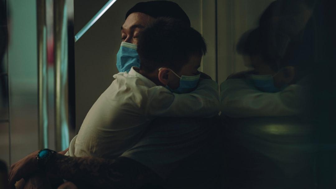 découvrez tout sur la pneumonia (pneumonie) : symptômes, causes, traitements et prévention pour mieux reconnaître la maladie et consulter au bon moment.