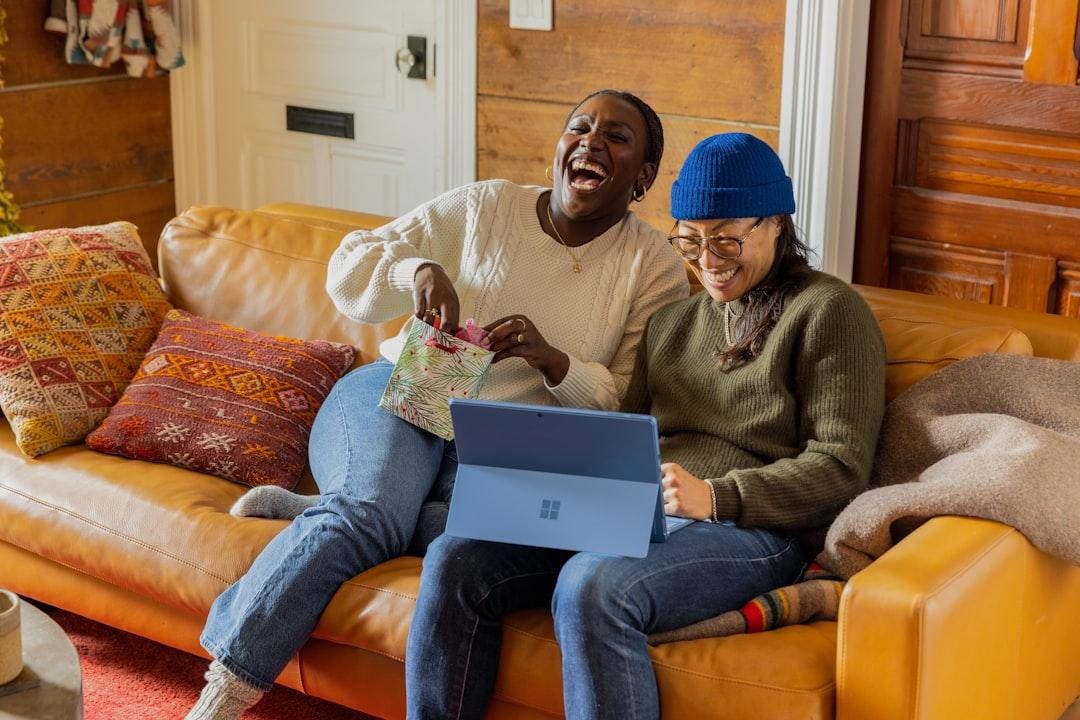 découvrez l'importance du sourire dans notre vie quotidienne. explorez comment un simple sourire peut améliorer votre bien-être, renforcer vos relations et créer une ambiance positive autour de vous.