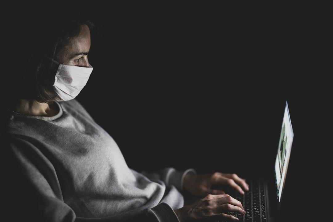découvrez les symptômes courants de diverses maladies et affections. informez-vous sur les signes que votre corps peut présenter et apprenez à reconnaître les situations nécessitant une consultation médicale. restez en bonne santé grâce à notre guide complet sur les symptômes.
