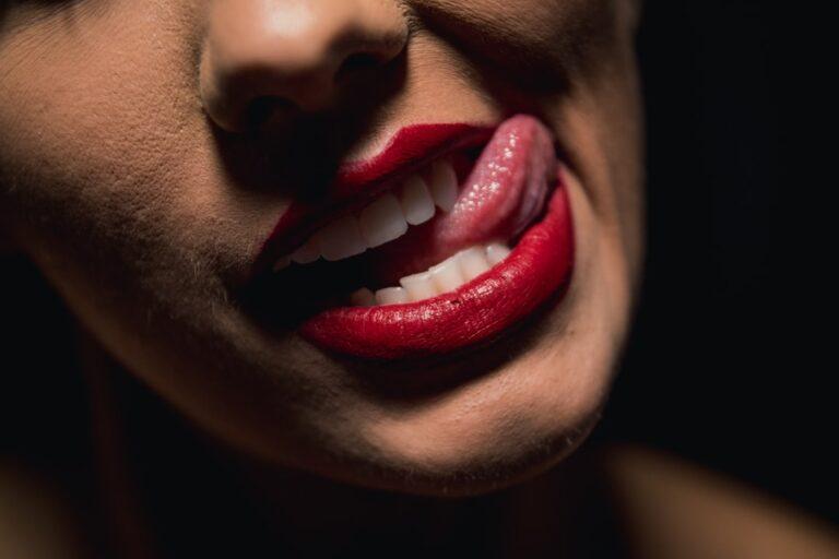 découvrez tout ce que vous devez savoir sur la pousse des dents chez les bébés, y compris les symptômes, les astuces pour apaiser la douleur et les conseils pratiques pour les parents. préparez-vous à accompagner votre enfant dans cette étape importante de son développement!