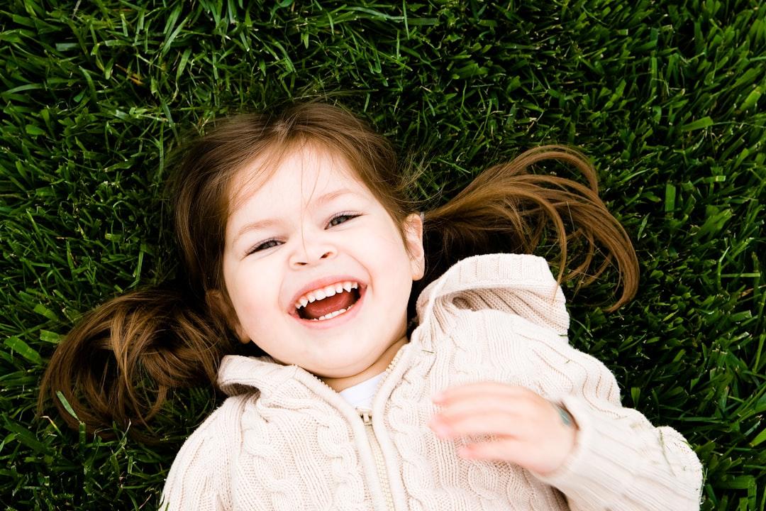 découvrez tout ce qu'il faut savoir sur les tout-petits : conseils, développement, alimentation, activités et astuces pour accompagner votre enfant de 1 à 3 ans au quotidien.