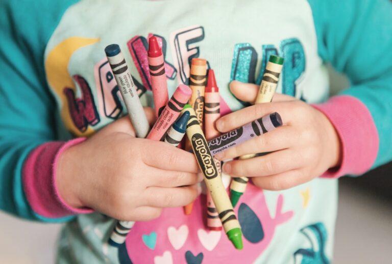 découvrez tout ce qu’il faut savoir sur les tout-petits : développement, conseils éducatifs, alimentation, activités et bien plus pour accompagner votre enfant de 1 à 3 ans au quotidien.