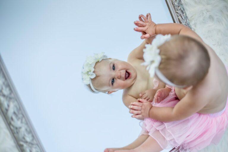 découvrez des idées d'activités ludiques et éducatives pour bébés, adaptées à chaque étape de leur développement. favorisez l'éveil et le bonheur de votre enfant à travers des jeux simples et créatifs à partager au quotidien.