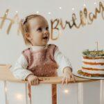 Comment planifier une célébration mémorable pour le prénom de votre bébé découvrez comment organiser une cérémonie de nomination pour bébé : idées, traditions et conseils pour célébrer ce moment unique en famille et entre amis.