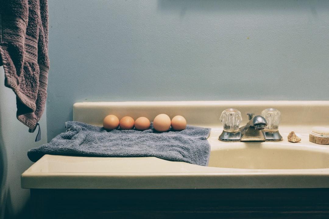 découvrez nos conseils et idées pour organiser une baby shower mémorable : déco, jeux, thèmes et astuces pour une fête réussie et inoubliable. préparez un bel événement pour célébrer l'arrivée de bébé !
