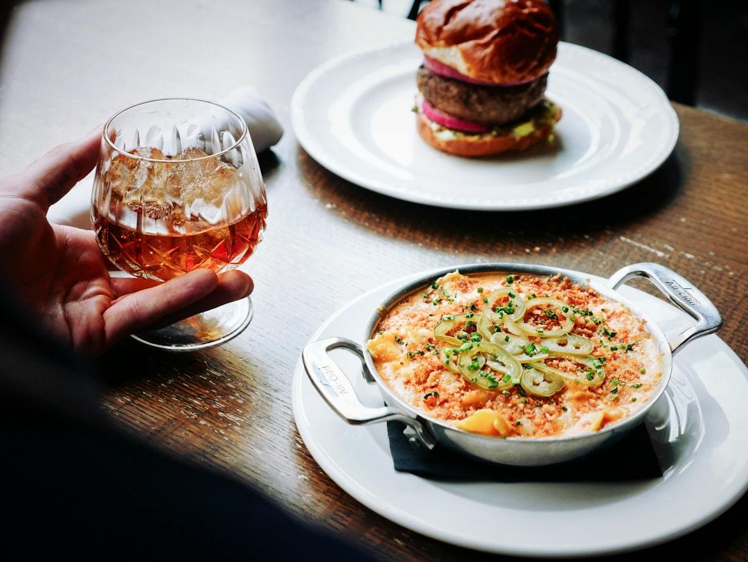 découvrez l'art du dining avec nos conseils, inspirations et idées pour transformer vos repas en expériences inoubliables. cuisine, décoration et ambiance au menu !