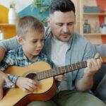 la relation unique entre un père et son enfant découvrez comment renforcer la relation père-enfant grâce à des conseils pratiques, des activités et des astuces pour favoriser un lien affectif solide et durable au sein de la famille.