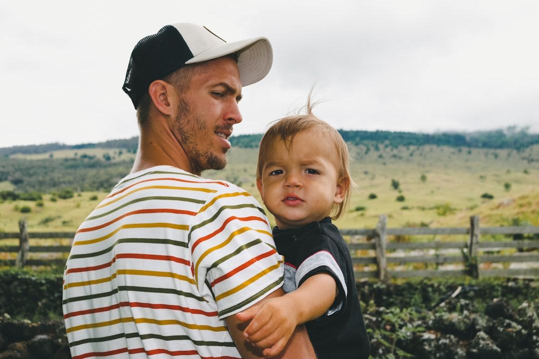 découvrez le parcours unique de la paternité : conseils, expériences et ressources pour accompagner les pères à chaque étape, de l’annonce à l’éducation de l’enfant.