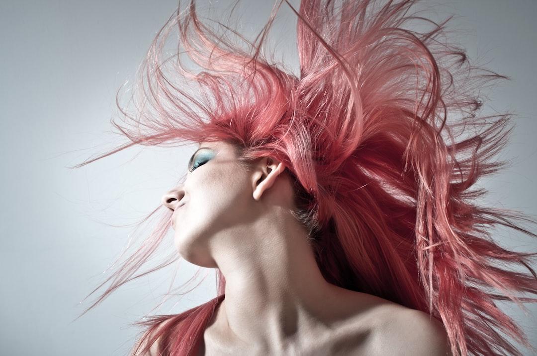 découvrez les dernières tendances de coiffures pour tous les types de cheveux. trouvez l’inspiration parmi nos idées de styles, coupes et conseils pour adopter la coiffure qui vous ressemble !