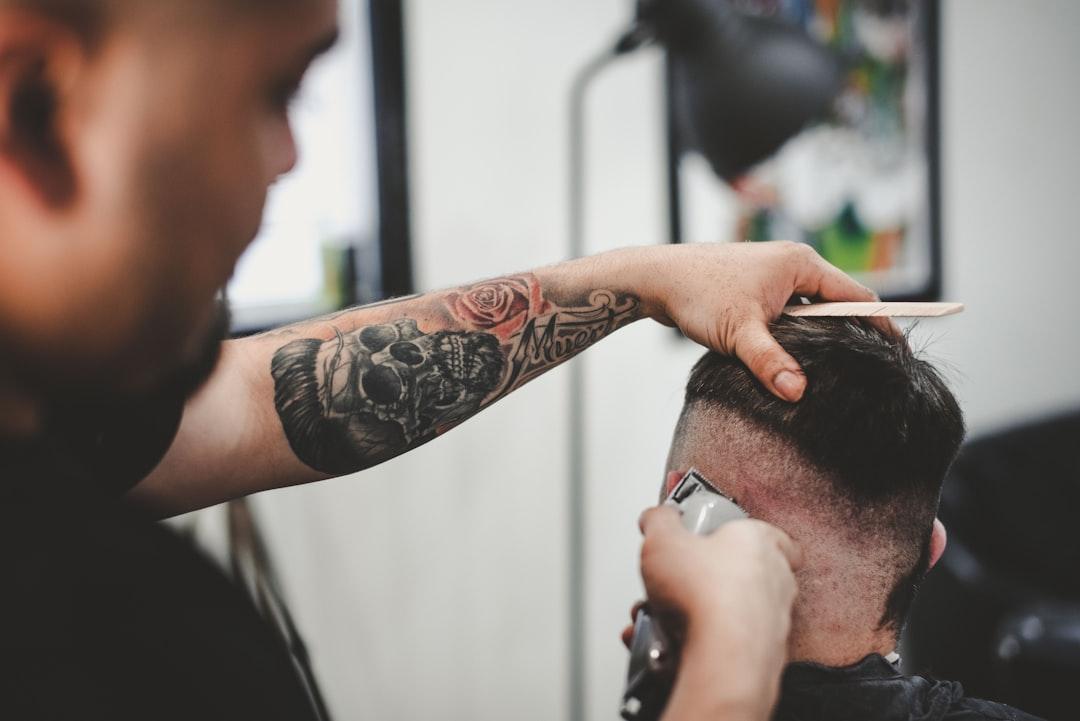 découvrez une variété de coiffures tendance pour tous les types de cheveux. inspirez-vous de nos idées et astuces pour trouver le style parfait qui mettra en valeur votre personnalité et votre beauté.