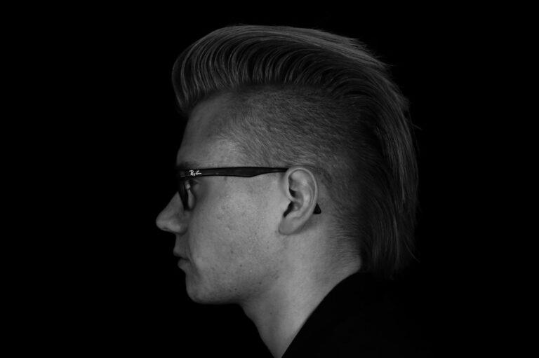 découvrez les dernières tendances en coiffures pour tous les types de cheveux : idées, inspirations et conseils pour adopter le style qui vous convient.