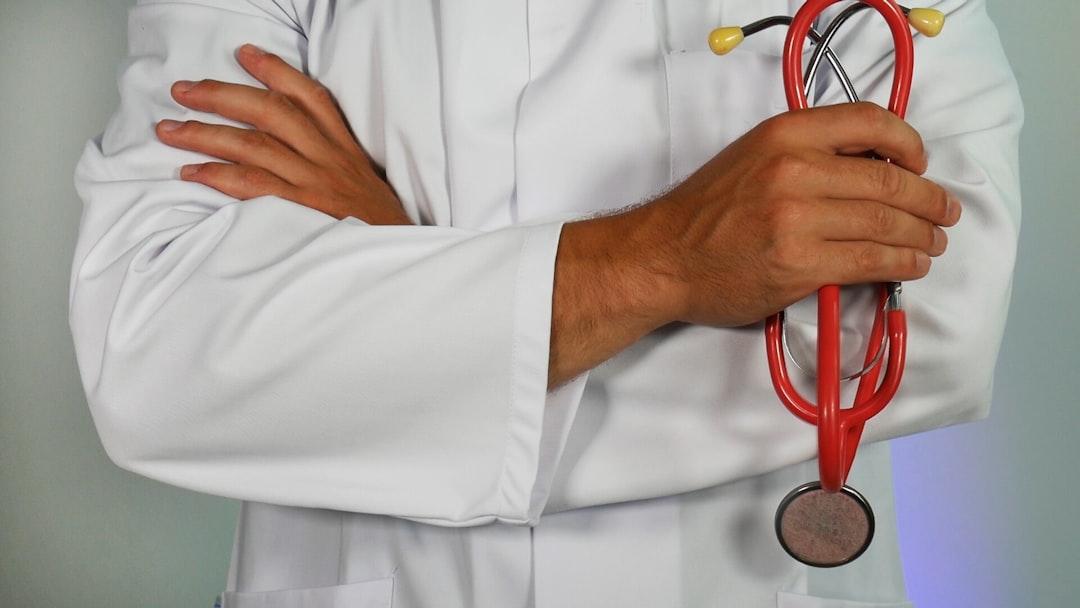 découvrez l'importance du bilan de santé : suivez nos conseils pour un check-up médical régulier, prévenez les maladies et prenez soin de votre bien-être au quotidien.