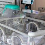 Accompagner le développement de votre bébé prématuré dans le confort de votre foyer découvrez tout ce qu'il faut savoir sur les bébés prématurés : causes, soins adaptés, conseils pour les parents, et avancées médicales pour accompagner leur développement en toute sécurité.