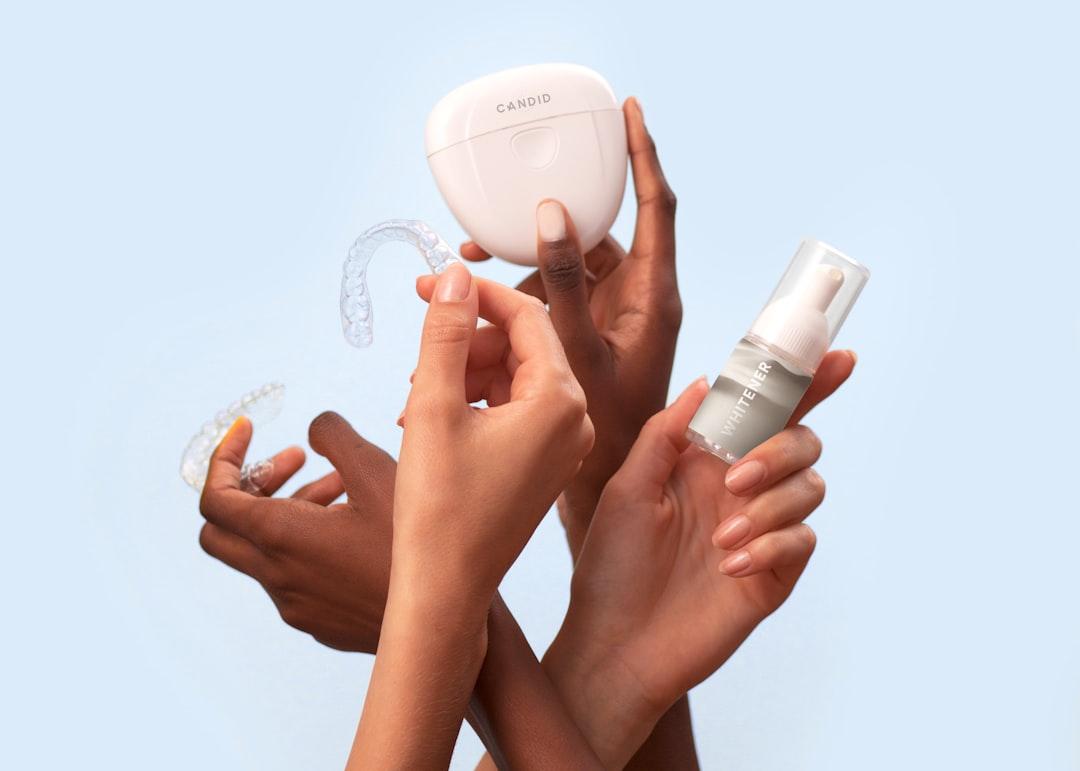 découvrez les bienfaits du peau à peau : une méthode naturelle qui favorise le lien parent-bébé, apaise le nouveau-né et stimule son développement dès les premiers instants de vie.