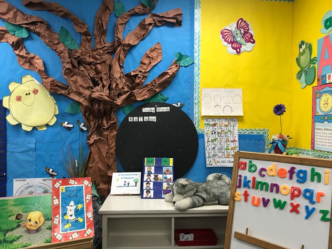 découvrez les clés de la préparation à l'entrée en maternelle : conseils, compétences à développer et astuces pour garantir une transition réussie vers la vie scolaire de votre enfant.