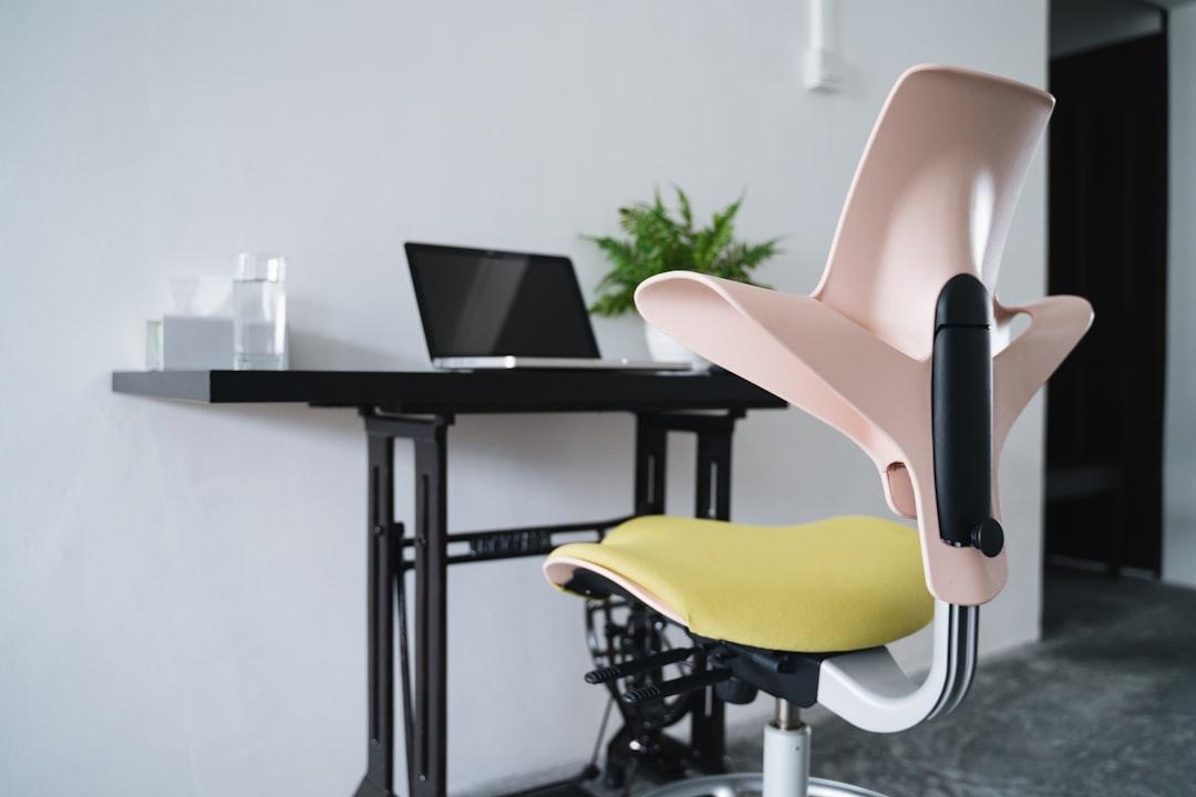 découvrez comment améliorer le confort au travail pour favoriser le bien-être, la productivité et la satisfaction de vos employés grâce à des conseils pratiques et des solutions adaptées à tous les environnements professionnels.